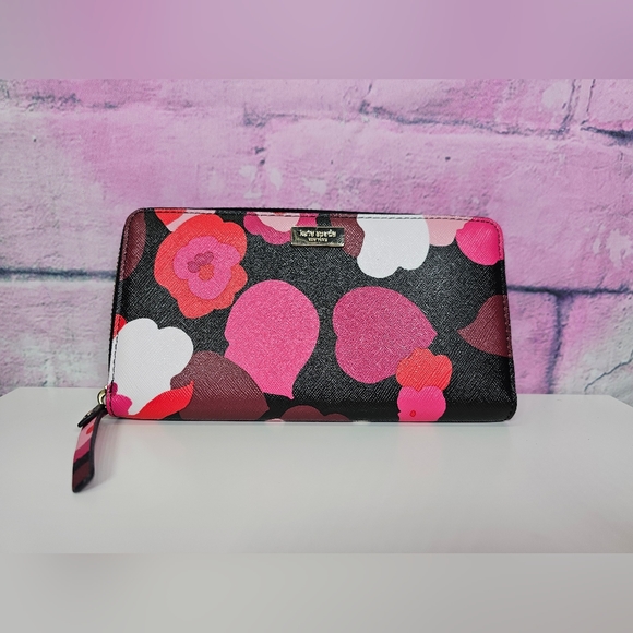 kate spade Handbags - *48 HOUR SALE!* Kate Spade Grant Street Floral Continental Wallet